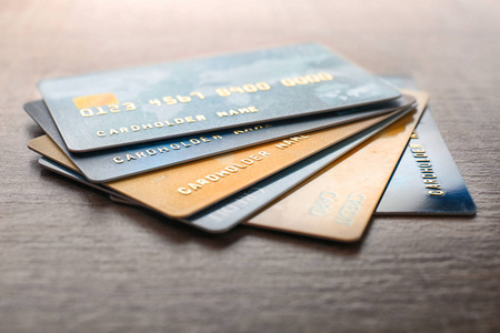 刷卡还款信用卡账单的平台手续费率低的app推荐它-第1张图片