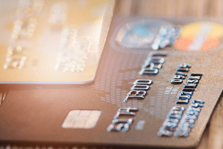 资金紧张的时候，信用卡没钱还款可以使用这两个软件刷卡还款-第1张图片