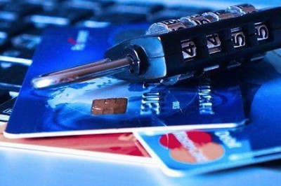 pos机可以连手机刷卡吗？手机直接刷卡都可以-第1张图片